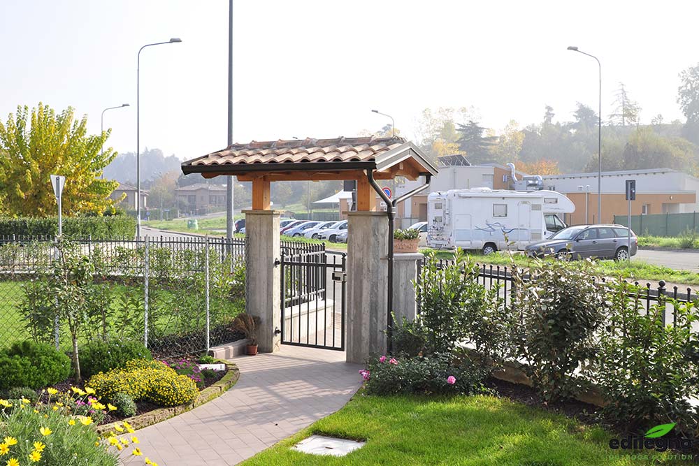 copricancello-in-metallo-e-legno-sassuolo